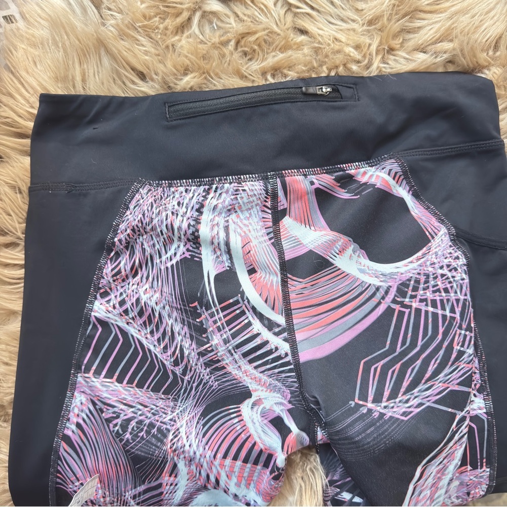 Nike Power Crop legging- Sea Coral Women’s Sz S Inseam: 22” black & pink Dri-Fit - Picture 4 of 8